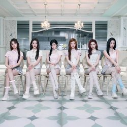 BABYMONSTER group photo