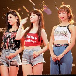 Girl's Day group photo