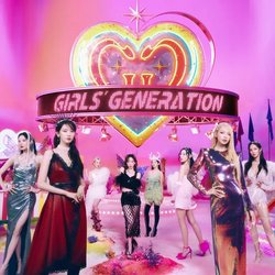 Girls' Generation group photo