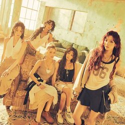 i-dle group photo
