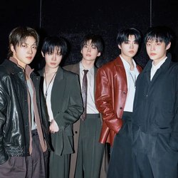 ZEROBASEONE group photo