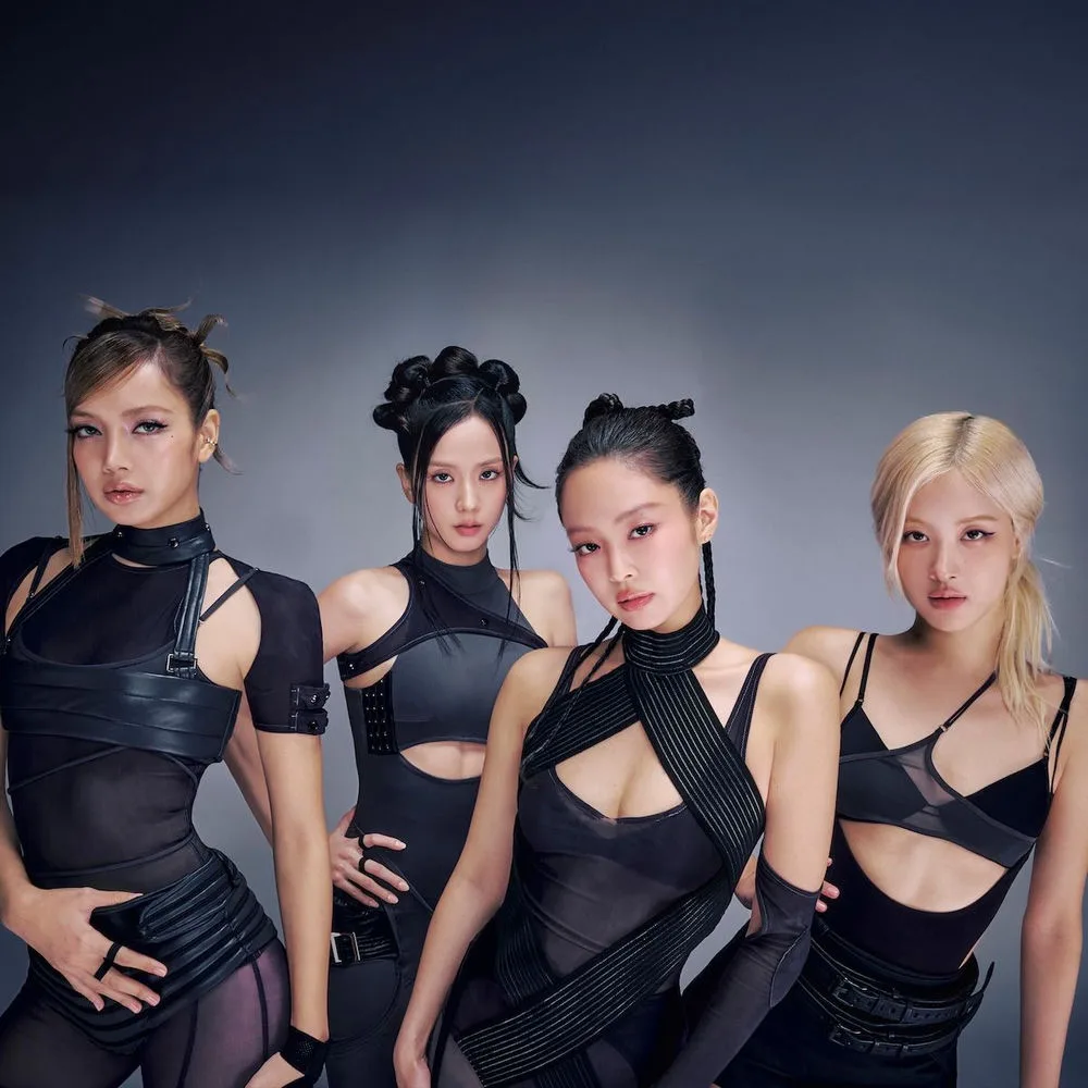BLACKPINK group photo